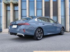 BMW 5 Series 530Li Leading M Sports Package - фото 10