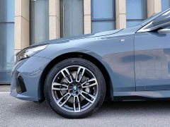 BMW 5 Series 530Li Leading M Sports Package - фото 4