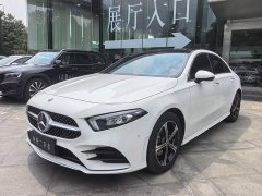 Mercedes-Benz A-Class 2022 Facelift Three A 200 L Sports Sedan Fashionable - фото 1
