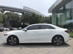 Mercedes-Benz A-Class 2022 Facelift Three A 200 L Sports Sedan Fashionable - фото 5