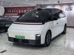 Li Auto Ideal MEGA 2024 Ultra - фото 1