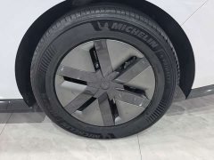 Li Auto Ideal MEGA 2024 Ultra - фото 8