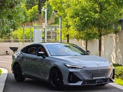 Changan UNI-V 2022 1.5T premium - фото 3