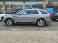 Hongqi E-HS9 2022 690km Qixiang Edition Six-Seater - фото 7