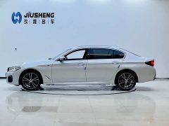 BMW 5 Series 530Li Leading M Sports Package - фото 3