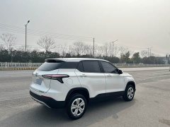 Baojun 510 1.5L manual version - фото 5