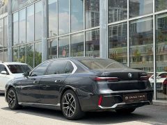 BMW 7 Series 2023 735Li M Sports Package - фото 6