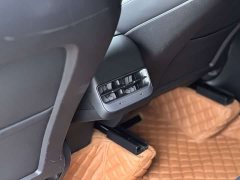 Tesla Model Y standard range rear-wheel drive version - фото 15