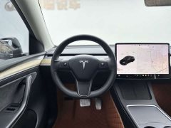 Tesla Model Y standard range rear-wheel drive version - фото 7