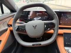 Voyah Lantu Chasing Light PHEV four-wheel drive ultra-long range flagship version - фото 10