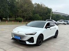 Changan UNI-V 1.5T Prestige Edition - фото 1
