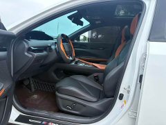 Changan UNI-V 1.5T Prestige Edition - фото 4