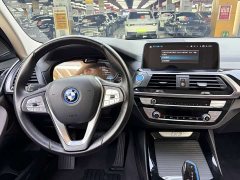 BMW iX3 leading - фото 10