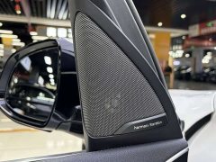 BMW iX3 leading - фото 12