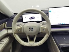 Volvo EM90 2025 Ultra six-seater - фото 11