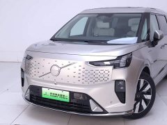 Volvo EM90 2025 Ultra six-seater - фото 3