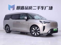 Volvo EM90 2025 Ultra six-seater - фото 5