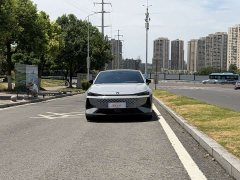 Changan UNI-V 1.5T Prestige Edition - фото 2