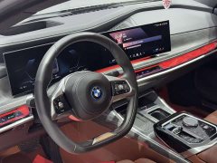 BMW i7 eDrive50L DeluxeLuxury - фото 11