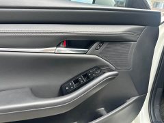 Mazda 3 2.0L Edition - фото 11