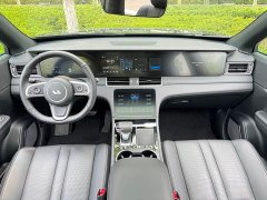 Li Auto Ideal ONE 2020 extended range 6-seater version - фото 4