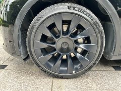 Tesla Model Y rear-wheel drive version - фото 17
