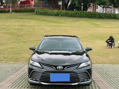 Toyota Camry 2.0G Deluxe Edition - фото 2