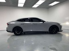 Changan UNI-V 1.5T premium - фото 6
