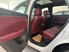 Hongqi HS6 PHEV 240 Smart Hybrid Edition - фото 5