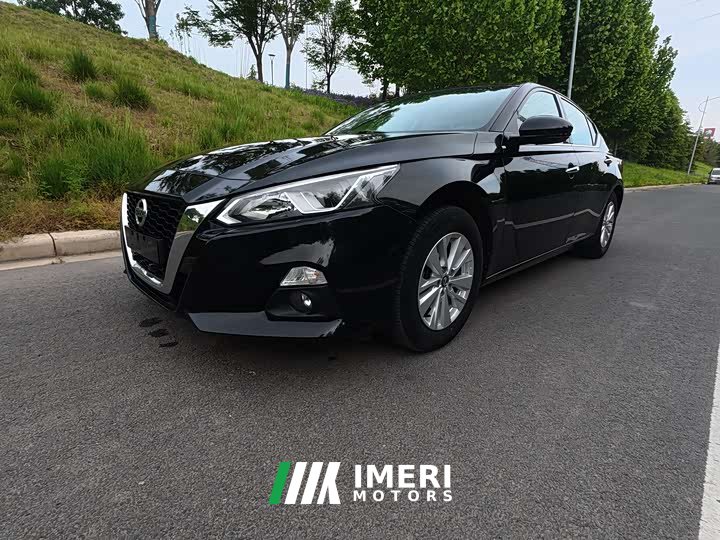 Nissan 2.0L XE Edition