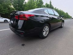 Nissan 2.0L XE Edition - фото 6