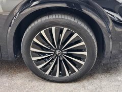 Volkswagen 380TSI Premium Edition - фото 4