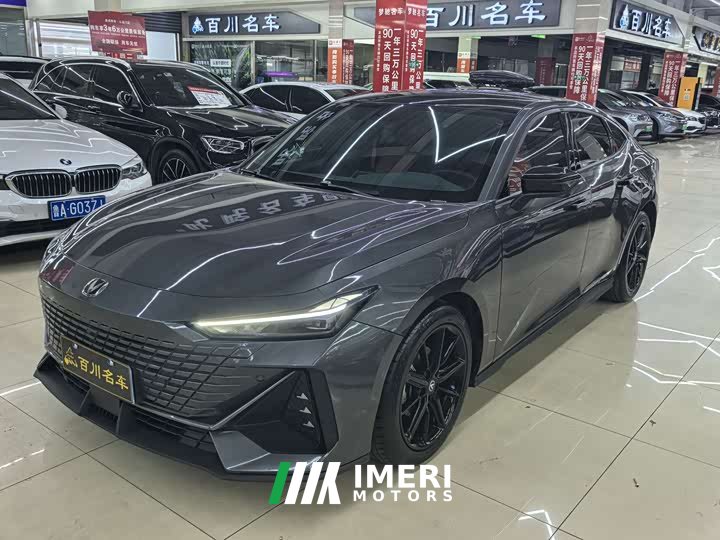 Changan UNI-V 1.5T premium - автомобиль из Китая