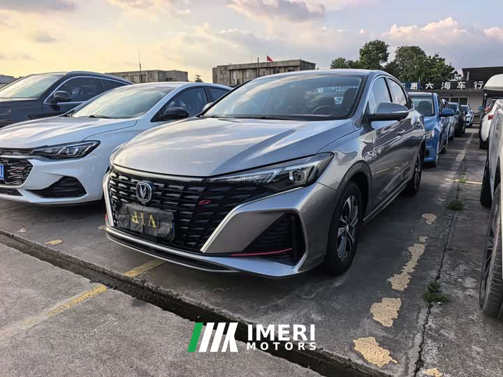 Changan Eado 2021 PLUS Blue Whale NE 1.4T GDI DCT Premium - автомобиль из Китая
