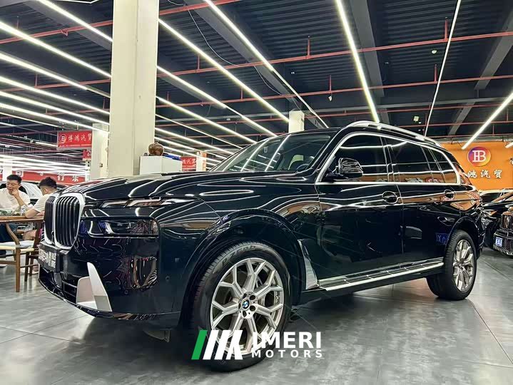 BMW X7 xDrive40i Luxury Excellence - автомобиль из Китая