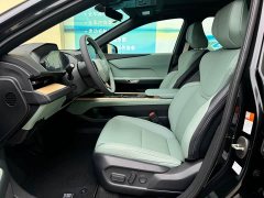 Lexus ES 300h - фото 5