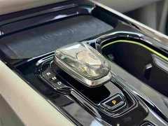 Volvo EM90 Ultra - фото 14