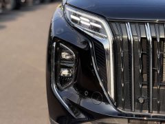 Hongqi HS7 PHEV 2024 2.0T PHEV four-wheel drive Qichang version 6 seats - фото 2