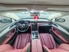 Hongqi H5 2.0T automatic Qichang version - фото 4