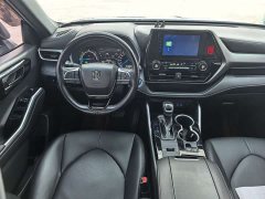 Crown Kluger 2.5L HEVAWD Edition - фото 10