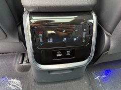 Hongqi HS7 PHEV 2024 2.0T PHEV four-wheel drive Qichang version 6 seats - фото 13