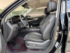 Hongqi HS5 facelift 2.0T Zhilian Qixiang four-wheel drive version - фото 5