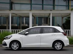 Fit 1.5L CVT Edition - фото 2