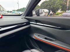 Changan UNI-V 1.5T premium - фото 16