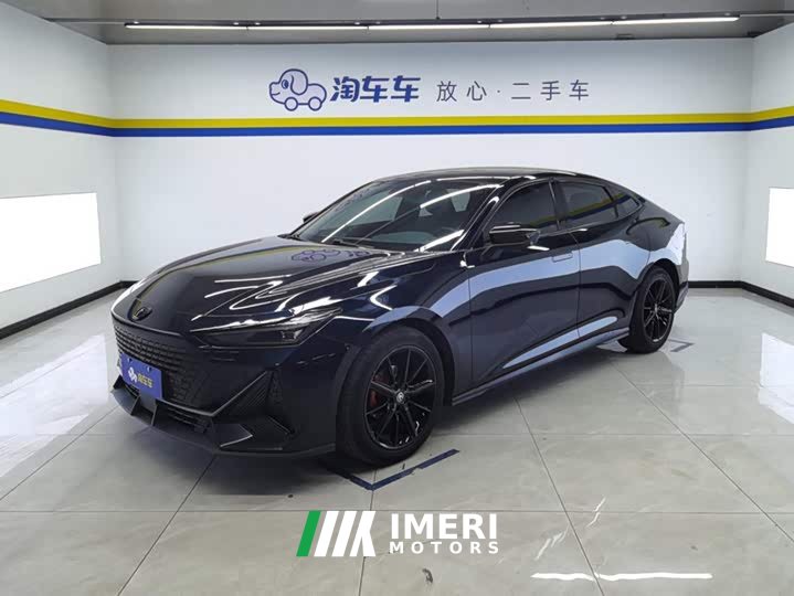 Changan UNI-V 1.5T ZunGui Edition - автомобиль из Китая