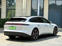 NIO ET5T 75kWh Touring - фото 8