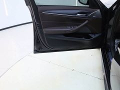 BMW 5 Series 2022 Facelift II 530Li Luxury M Sport Package - фото 19