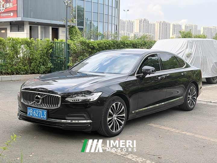 Volvo S90 B5 Luxury Edition - автомобиль из Китая