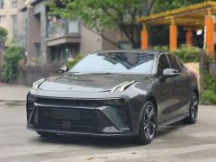 Lynk & Co 03 1.5TD DCTPlus - фото 1