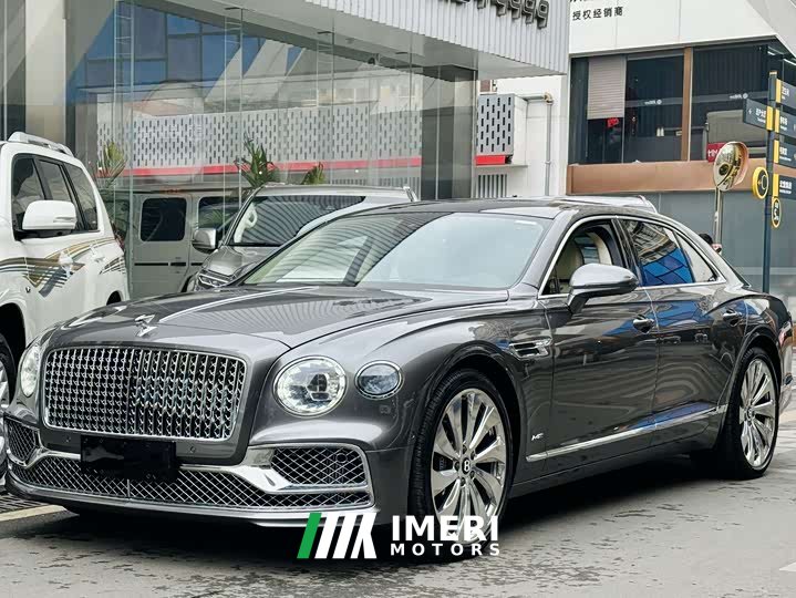 Geely Flying Spur 6.0T W12 Standard Edition - автомобиль из Китая
